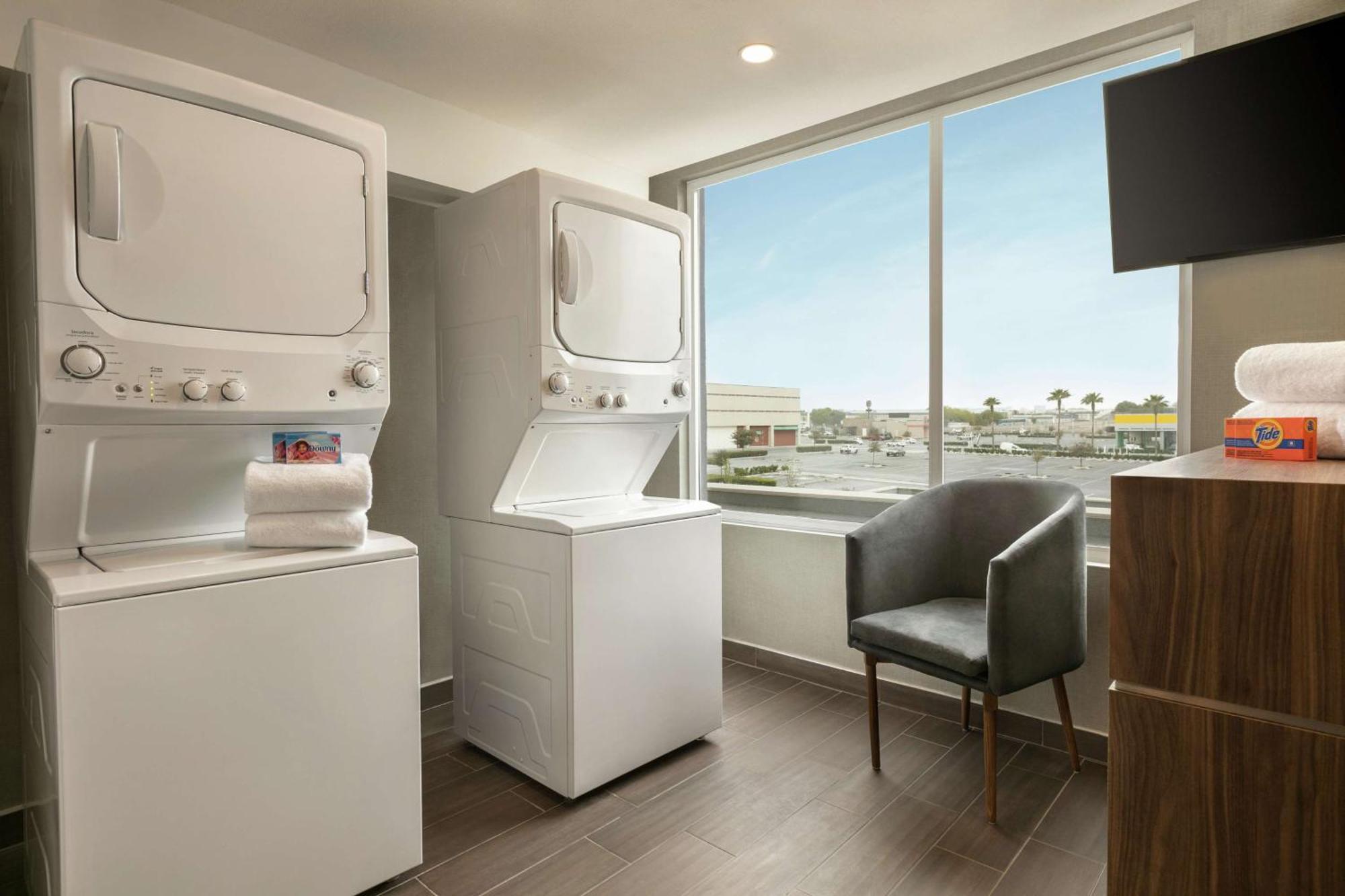 Homewood Suites By Hilton Monterrey Apodaca Екстериор снимка