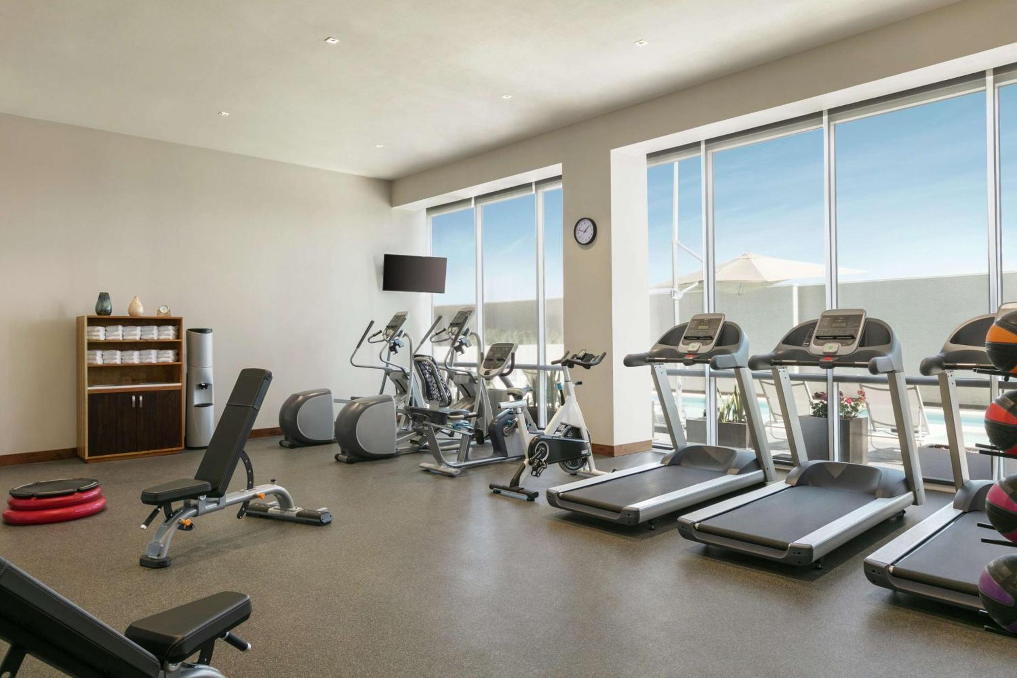 Homewood Suites By Hilton Monterrey Apodaca Екстериор снимка